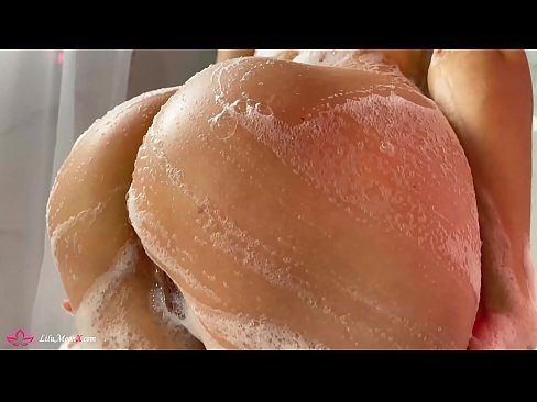 ❤️ Brunetka masturbuje kundičku s vibrátorom až do intenzívneho orgazmu v sprche ❤️ Sex video na nás sk.kassavrn.ru ☑